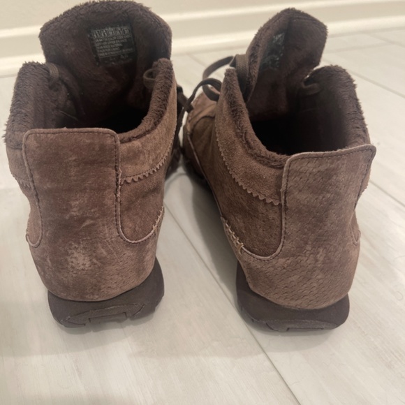 Skechers women’s bikers Lineage Chukka boot suede 9.5 - Picture 3 of 6